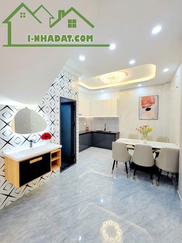 Bán Nhà P9 Gò Vấp 3 Tầng - Hẻm Xe Hơi - Chỉ Nhỉnh 6 Tỷ - 2