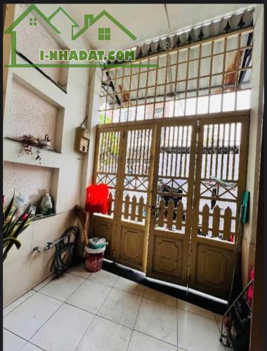 Bán nhà Nguyễn Sỹ Sách, P.15, Tân Bình - 36.8m², hẻm xe hơi, 3 tầng, 3PN, 2WC giá tốt
