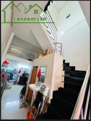 Bán nhà Nguyễn Sỹ Sách, P.15, Tân Bình - 36.8m², hẻm xe hơi, 3 tầng, 3PN, 2WC giá tốt - 5