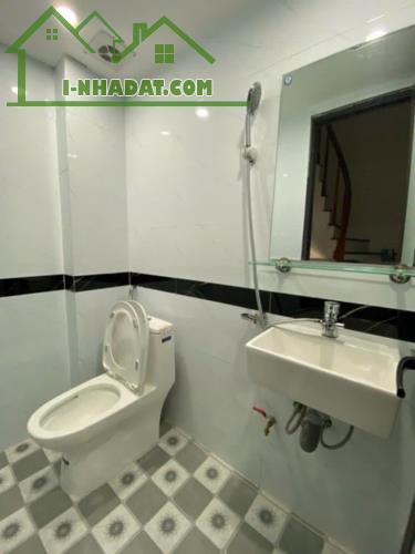Bán nhà ngõ 64 Vĩnh Hưng, Diện tích 25m x 5 tầng, mặt tiền 4m, giá 5.5 tỷ - 4