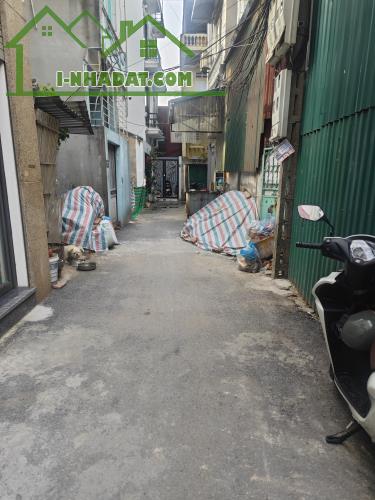 HƠN 7 TỶ - 48M - NGÕ Ô TÔ - BÁN ĐẤT NGỌC THUỴ - 150M RA CÔNG VIÊN   Ngõ nông – ô tô đỗ cửa - 1