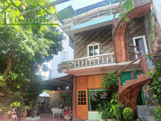 Bán căn nhà sân vườn ở mặt tiền ngay trung tâm Hải Châu, TP. Đà Nẵng - 4