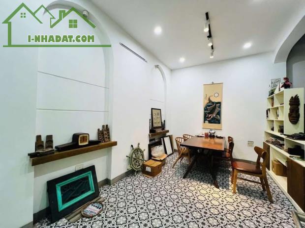 🔥 SIÊU HOT! Nhà 35 Trần Thái Tông – 39m² – Mặt Tiền 7m– 8.8 Tỷ – Ngõ Rộng Gần Bãi Ô Tô🔥