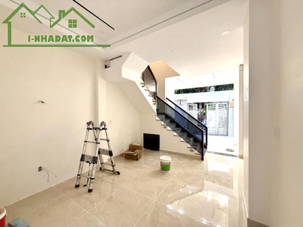 Bán Nhà Mặt Tiền 4 Tầng Đẹp Lung Linh 51m2_4.2x12m Quốc Lộ 13 Hiệp Bình Phước Thủ Đức Chỉ - 2