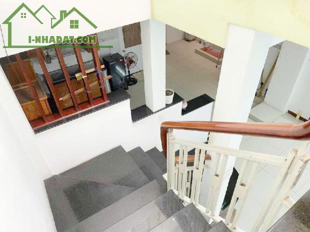 Chính chủ bán gấp nhà Nguyễn Duy 107m2 P9Q8 - Có dòng tiền cho thuê 15 triệu hàng tháng - 1