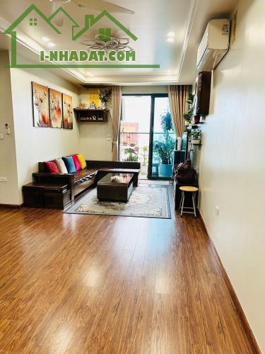 Căn hộ 93m 3 ngủ toà sky central 176 Định Công giá tốt nhất 6tỷ350