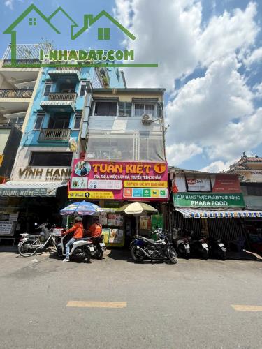 bán nhà mặt tiền 27A cô giang quận 1 hiện trạng 27m sổ hồng riêng giá 4.tỉ 900 tr - 1