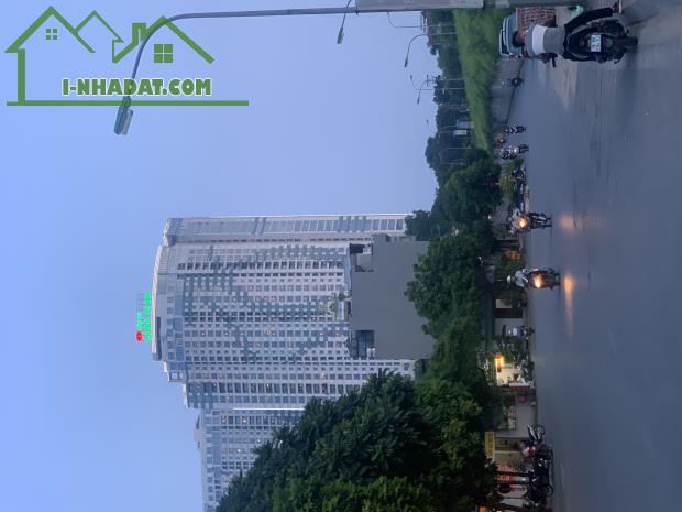 biệt thự mini Ngọc Thuỵ, 120m x 3 tầng, mặt tiền 6m, sân vườn tiểu cảnh, ôtô vào nhà - 1