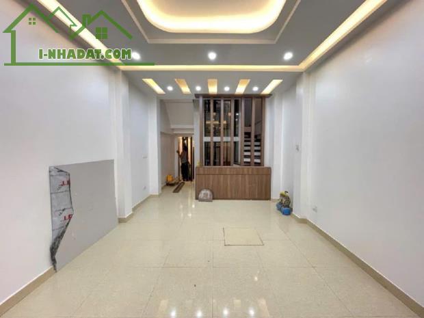 HIẾM NHÀ BÁN NGUYỄN ĐÌNH CHIỂU, Ở LUÔN, THANG MÁY, VIEW HỒ, 45M2 GIÁ CHỈ 12 TỶ