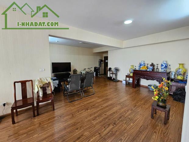 BÁN 1 CĂN HỘ CC NGOẠI GIAO ĐOÀN, TÒA VIP NỘI KHU, DT RỘNG, GIÁ 9,7 TỶ