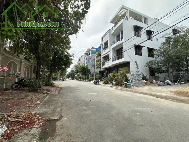 BIỆT THỰ KHU VIP NAM LONG, QUẬN 7. 170m2 - 5 TẦNG - NGANG 8M - CHỈ 22.3 TỶ - 4