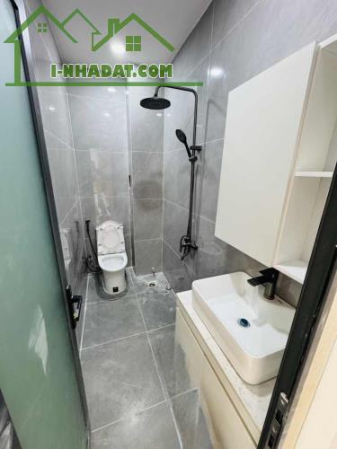 Nhà mặt tiền đường  HXH Mã Lò 64m2 nhà 3 tầng chỉ 5.4 tỷ - 2