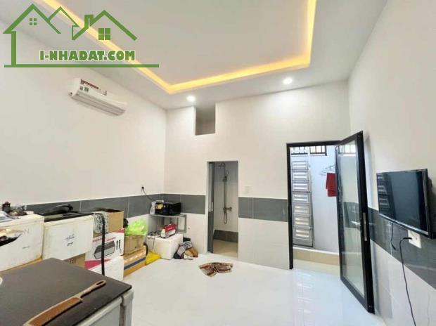 Nhà mặt tiền đường  HXH Mã Lò 64m2 nhà 3 tầng chỉ 5.4 tỷ - 3