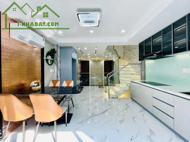 Quang Trung Phường 12 Gò Vấp - Nhà đẹp lung linh 4 tầng - Chỉ 5.9 Tỷ - 2