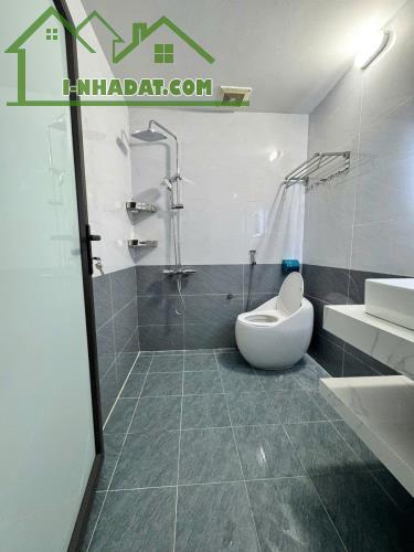 Đống Đa - Tôn Đức Thắng - Khâm Thiên  - Ngõ rộng - 32m - 4 Tầng - 4PN - 5,6 tỉ.