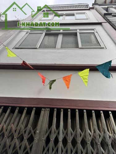 SIÊU PHẨM NHÀ ĐẸP - PHỐ PHÚC LỢI, LONG BIÊN - NHÀ DÂN TỰ XÂY - NGÕ NÔNG - Ô TÔ GẦN NHÀ