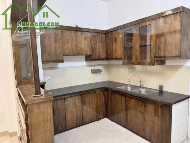 SIÊU PHẨM NHÀ ĐẸP - PHỐ PHÚC LỢI, LONG BIÊN - NHÀ DÂN TỰ XÂY - NGÕ NÔNG - Ô TÔ GẦN NHÀ - 2