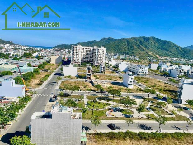 🔥VCN phước long 2 Đường B5 rộng 13m giá 5 tỷ 280 triệu