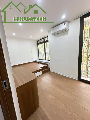 Nhà Đẹp - Ở Ngay- Lô Góc - Tập Thể Thành Công - Ba Đình - Dt:55m2/PK/2PN/Bếp*nhỉnh 3 tỷ - 3