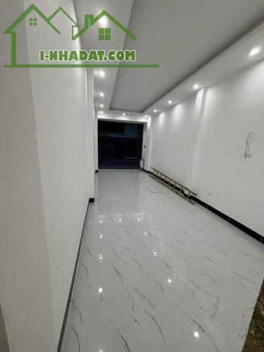 Cho thuê MP Lưu Quang Vũ 5 tầng x 40m2, thang máy, thông sàn 25 Triệu KD VP, mọi mô - 2