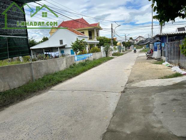 Bán lô đất 2 Mặt Tiền Ninh Thuỷ Cách biển Dốc Lết chỉ 600m Giá : 1ty990 e Trinh - 1