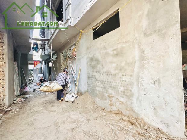 💜NHÀ PHỐ THANH AM 30M2X5T CHÀO 5.5 TỶ - SÁT PHỐ - THOÁNG- MỚI KOONG - 2