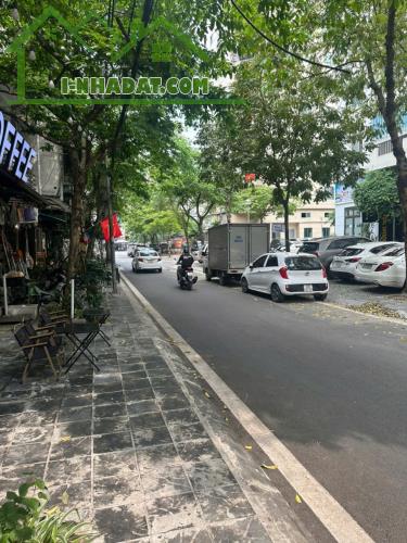 DÒNG TIỀN 9 PHÒNG KHÉP KÍN - TRUNG TÂM CẦU GIẤY - Ô TÔ TRÁNH 40m2 - 12 tỷ - 1