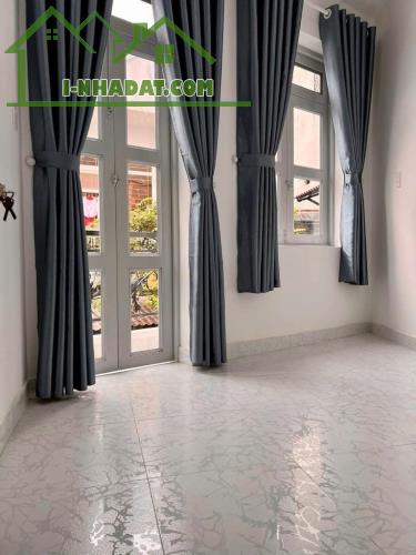 Bán nhà Gò Xoài, gần Tân Kỳ Tân Quý, Tân Phú, 18m2 - 3x6 - 2 tầng, chỉ hơn 1 tỷ - 2