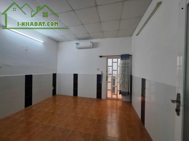 Bán gấp nhà đẹp ở ngay An Dương Vương, xe hơi ngủ nhà, 68m2, nở hậu, SHR, chỉ nhỉnh 5 tỷ. - 3