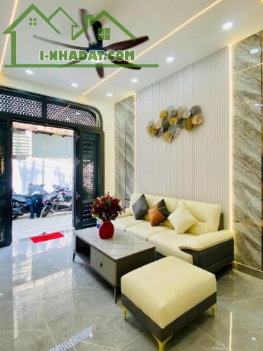 Nhà đẹp 3 tầng – Đường số 9 – P16 – Gò Vấp – Hẻm 4m – 40m2 – Giá 5.85Tỷ - 1