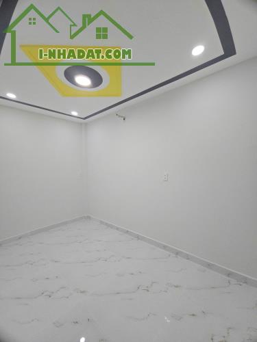 LÊ VĂN QUỚI - HẺM 4M THẲNG TRỤC - 36M2 - 2 TẦNG 2PN 2WC - CHỈ 4.05 TỶ - 5