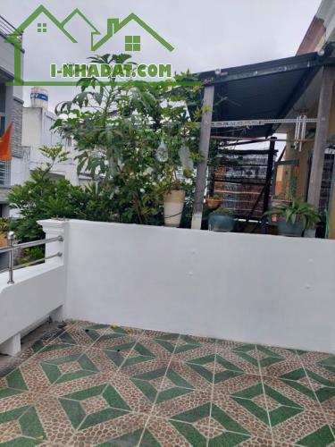 Nhà tân phú , nhà btct chắc chắn