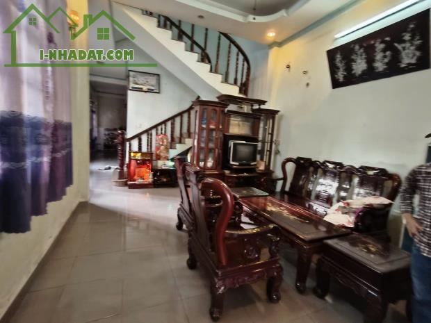 NHà góc 2 mặt tiền Dương đình hội DT 128m, 3 tầng kinh doanh tốt - 1