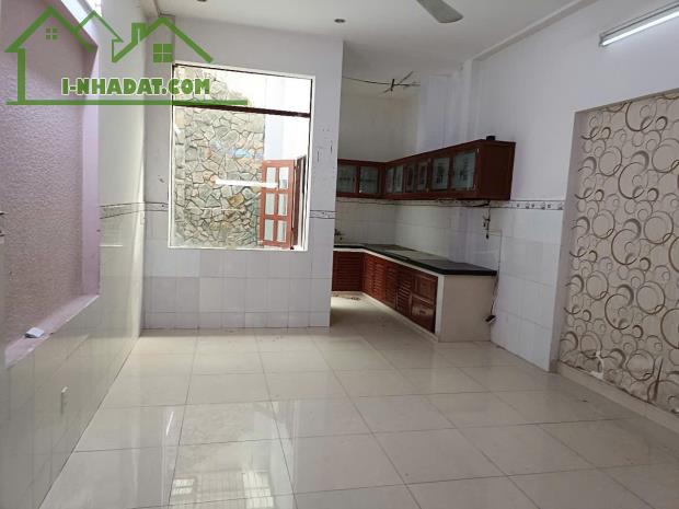 BÁN NHÀ MẶT PHỐ BÌNH TRỊ ĐÔNG B, BÌNH TÂN - 14 TỶ - 96M2 - 4 TẦNG - VỊ TRÍ VÀNG - 2