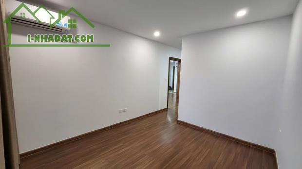 Căn hộ Goldmark S2, 3 phòng ngủ, 104m. Nội thất cơ bản trang bị đầy đủ đẹp. - 2