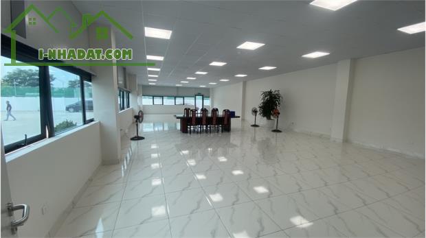 Nhà xưởng hiện đại, khuôn viên rộng với nhiều CTY Đầu tư Nước ngoài, sẵn xưởng - 2
