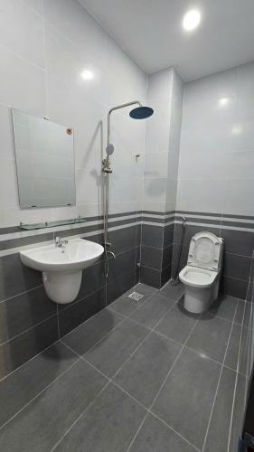 🍓 Nhà 2 mặt tiền lô góc đường THẠNH LỘC 29, phường THẠNH LỘC, Q12,dt( 3.3mx15m)💵3.25 tỷ - 5