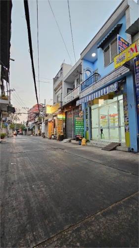 Mặt Tiền nhựa hẻm thông - Giá 1 tỷ 200 - DT 60,9m2 - Gần Chợ Bình Chánh ! - 1