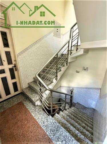 12 TỶ X TL - TÒA NHÀ 10 CHDV TÂN BÌNH - HXH NGAY CHỢ PHẠM VĂN HAI & GẦN SÂN BAY, HĐT 50TR - 3