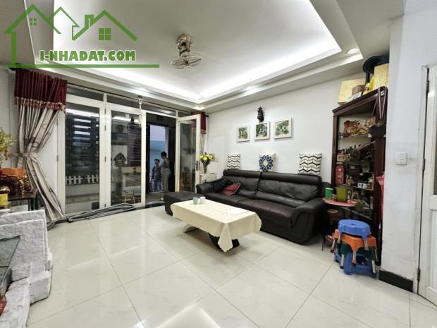 7 TỶ CÒN TL - NHÀ ĐẸP 4 TẦNG - LÊ VĂN SỸ PHÚ NHUẬN - DT42M2 (4x11M) - 4PN HẺM THÔNG THOÁNG