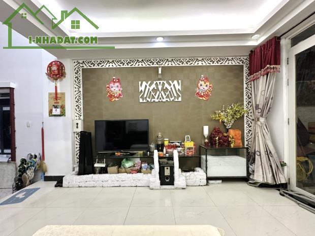 7 TỶ CÒN TL - NHÀ ĐẸP 4 TẦNG - LÊ VĂN SỸ PHÚ NHUẬN - DT42M2 (4x11M) - 4PN HẺM THÔNG THOÁNG - 1