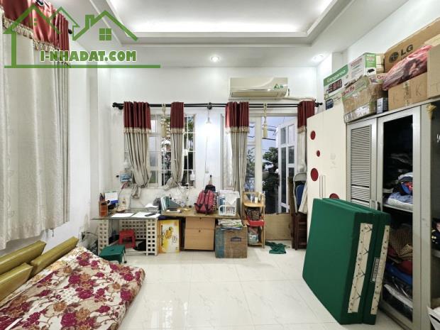 7 TỶ CÒN TL - NHÀ ĐẸP 4 TẦNG - LÊ VĂN SỸ PHÚ NHUẬN - DT42M2 (4x11M) - 4PN HẺM THÔNG THOÁNG - 3