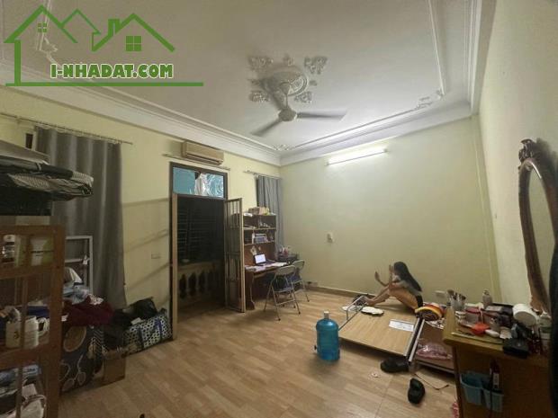HOÀNG CẦU – ĐỐNG ĐA, 3 THOÁNG, 50M X 5 TẦNG X 6PN - 60M RA Ô TÔ – GẦN HỒ – CHỈ 13.5 TỶ!