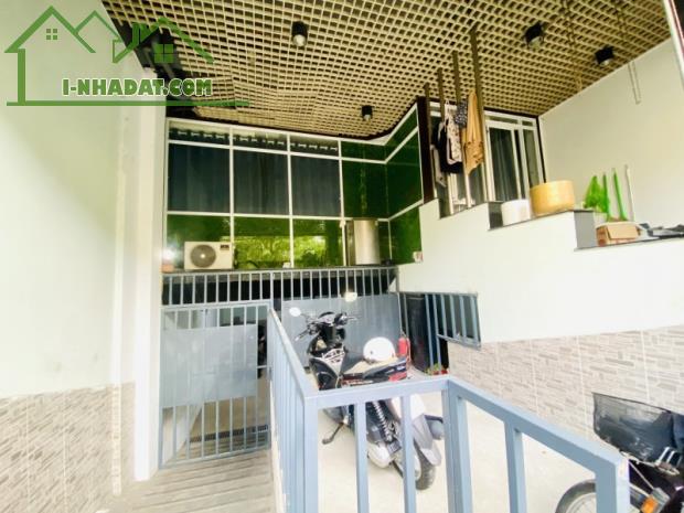 TOÀ NHÀ 7 TẦNG CÓ HẦM PHẠM HUY THÔNG, BAO GỒM 16 PHÒNG CHO THUÊ. - 2
