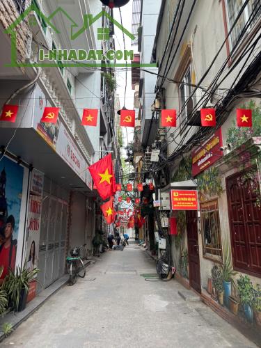 ÔNG ÍCH KHIÊM BA ĐÌNH - MẢNH ĐẤT VÀNG CÒN SÓT LẠI - 3