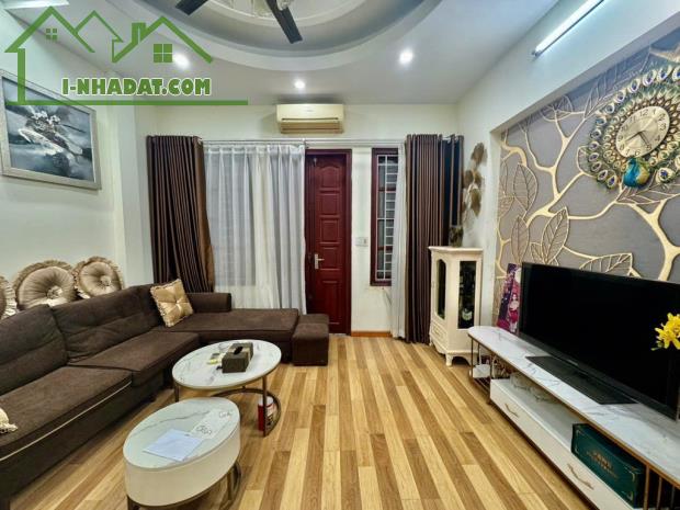 Bán nhà trung tâm Đống Đa – Nguyễn Chí Thanh – 52m², 5 tầng – Giá hấp dẫn 14.5 tỷ - 2