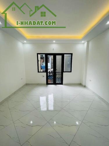 Bán nhà Trần Khát Chân - mặt ngõ thông thuận tiện , dt 25M * 5T giá 5.8 tỷ SĐCC - 1