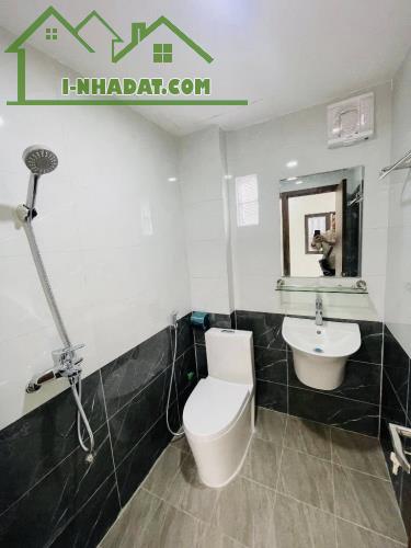 Bán nhà Trần Khát Chân - mặt ngõ thông thuận tiện , dt 25M * 5T giá 5.8 tỷ SĐCC - 2