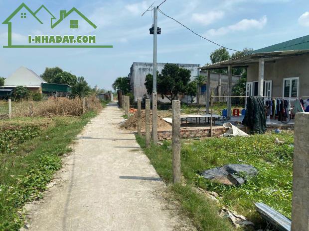 Chính Chủ Cần Bán Lô Đất Vị Trí Đẹp Tại Đường ĐT 832, Ấp 7, Xã Nhựt Chánh, Bến Lức, Long - 2