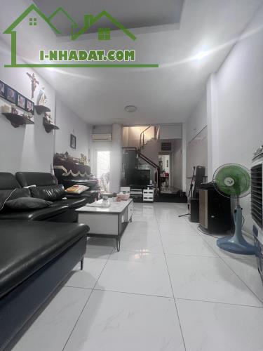 Bán Gấp! HXH Đường Nguyễn Thái Bình, Phường 12, Tân Bình DTCN 90m2 KhuKDSầm Uất Giá 12,4TỶ - 2